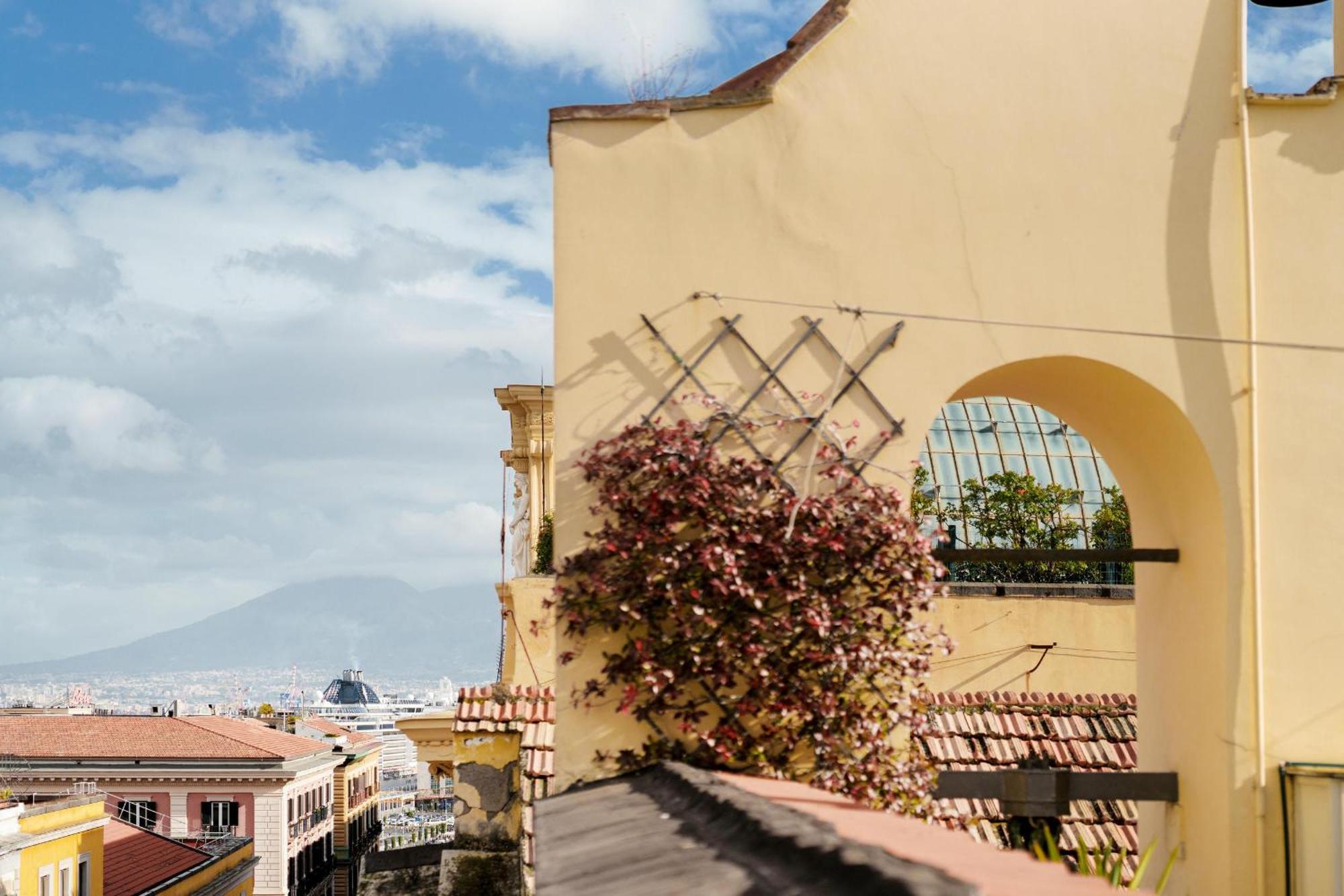 Attico Partenopeo Naples Luaran gambar