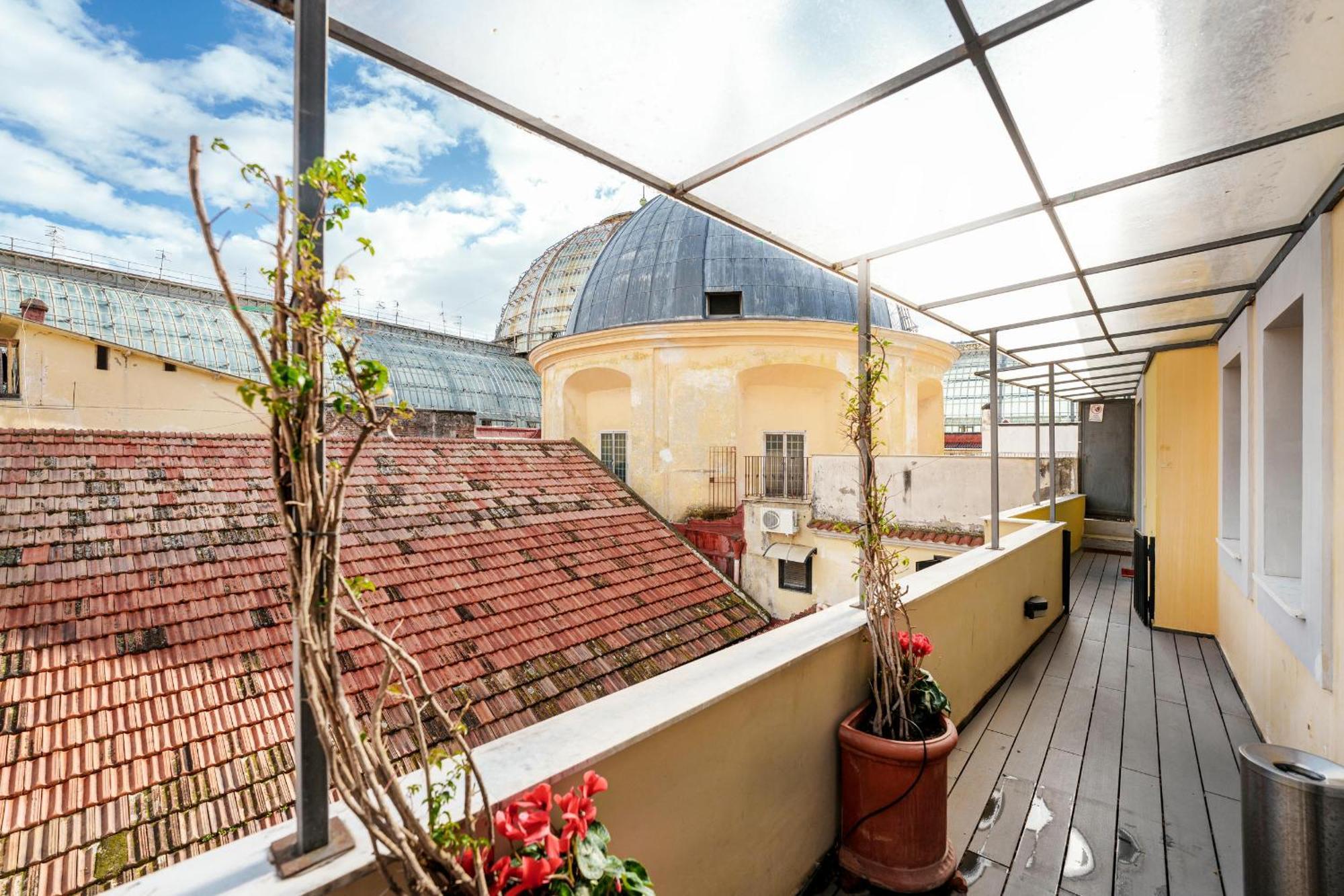 Attico Partenopeo Naples Luaran gambar